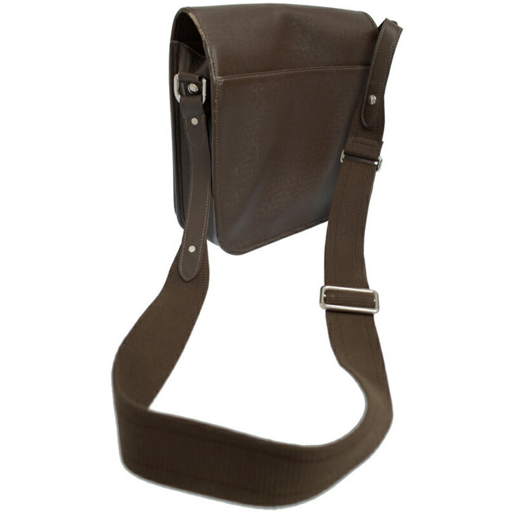Louis Vuitton Bag Shoulder rei Taiga